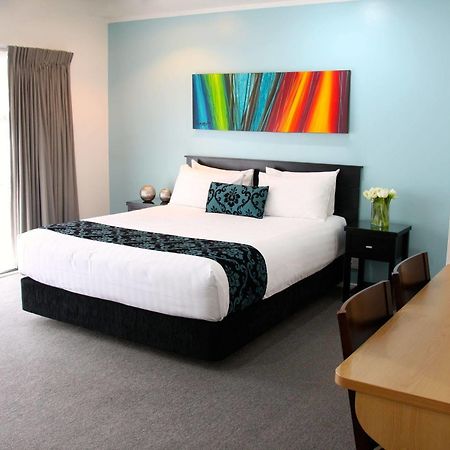 Motel Camelot On Ulster Hamilton Esterno foto