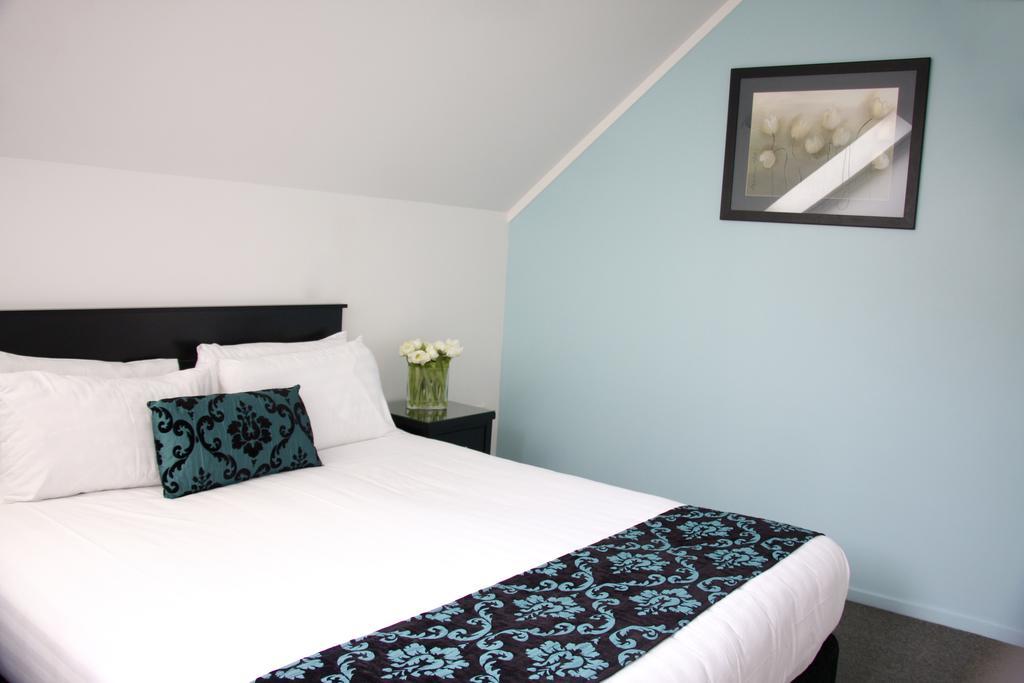 Motel Camelot On Ulster Hamilton Esterno foto